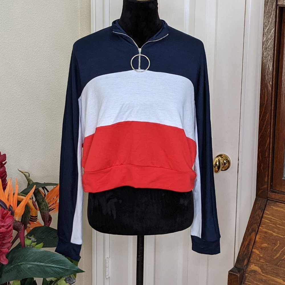 IVOIRE Cropped Zip Long sleeve Sz M
